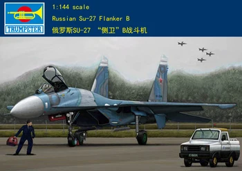 Prvi trobentač deloval model 03909 1/144 ruske Su-27 Flanker B plastični model komplet